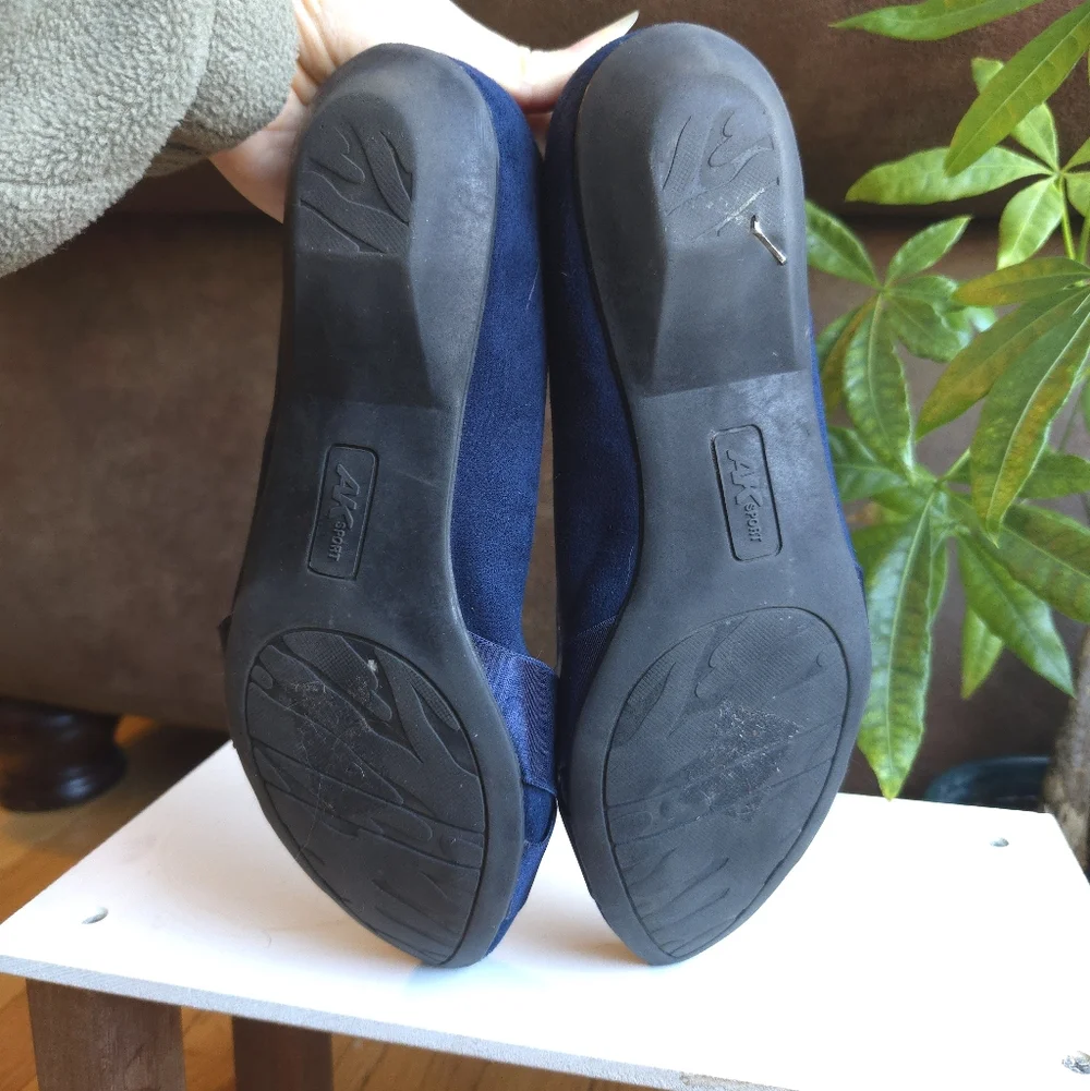 Suede Ballet Flats In Navy - Picture 5 of 7